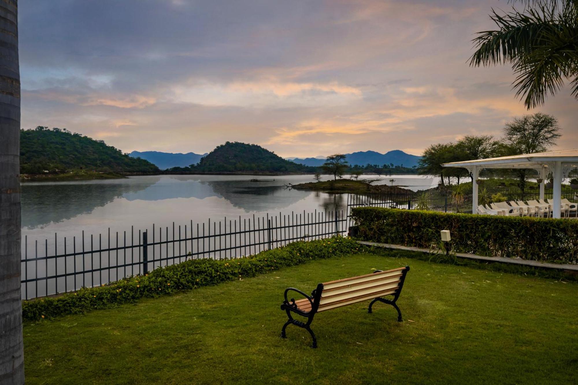 Tatsaraasa Resort & Spa, Udaipur Kültér fotó