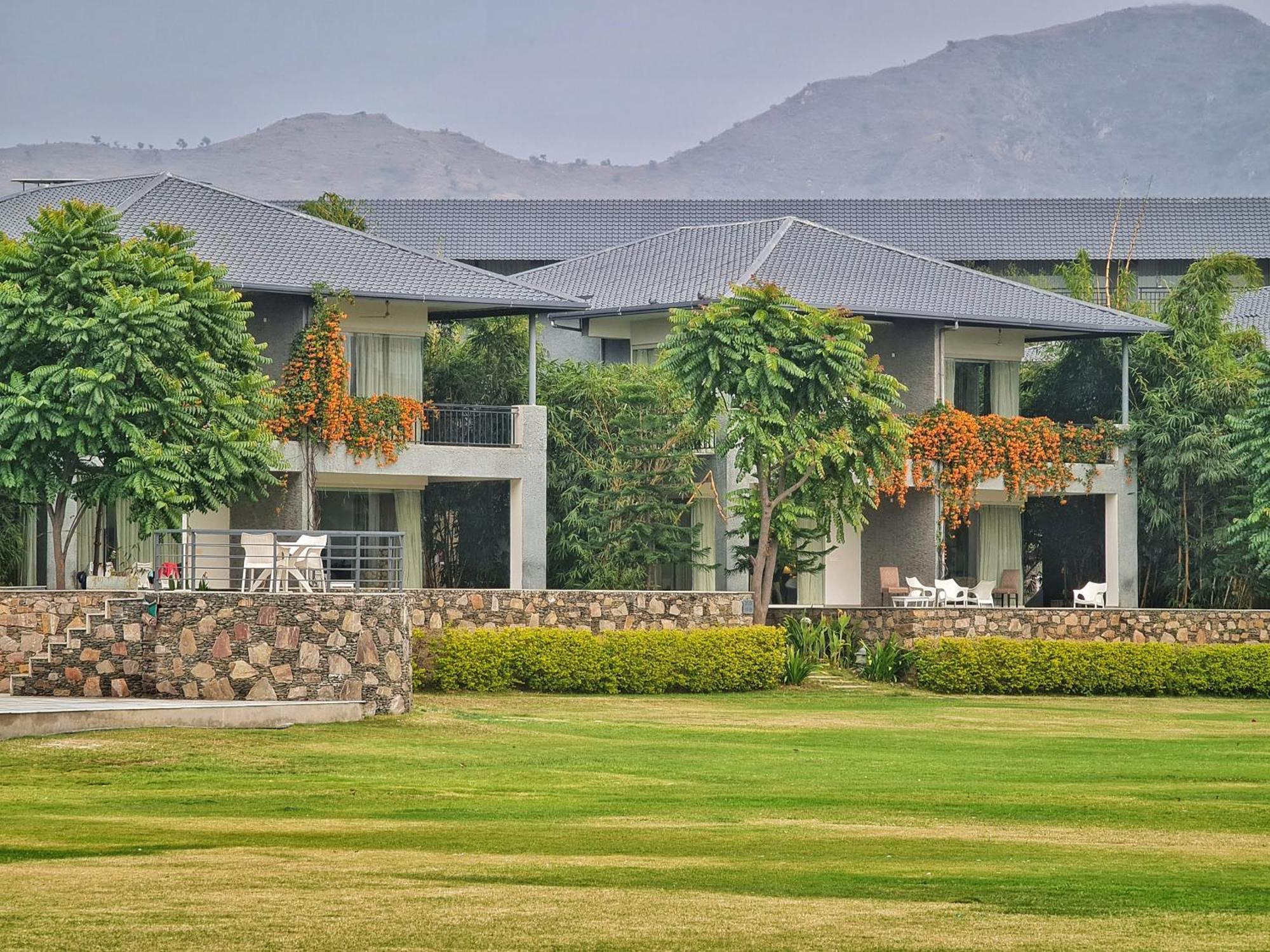 Tatsaraasa Resort & Spa, Udaipur Kültér fotó