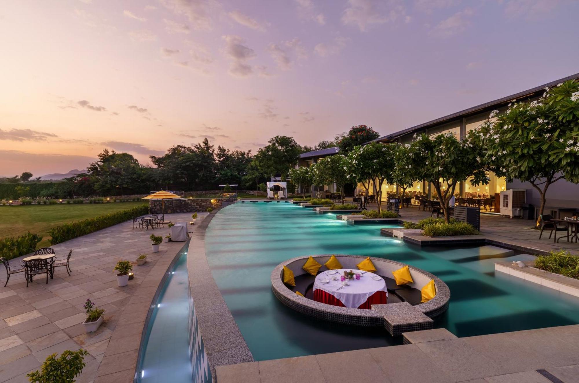 Tatsaraasa Resort & Spa, Udaipur Kültér fotó